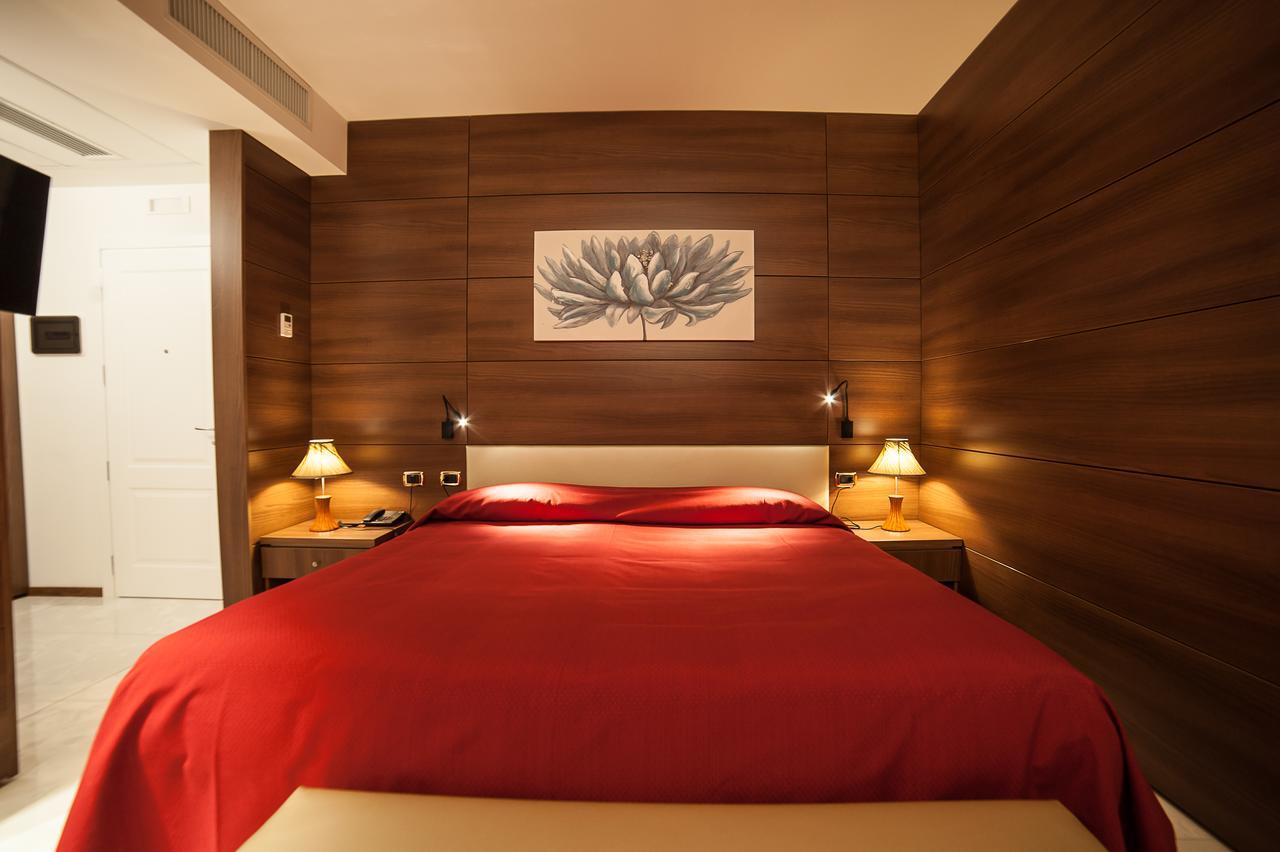 Family Center Hotel Атена-Лукана Экстерьер фото